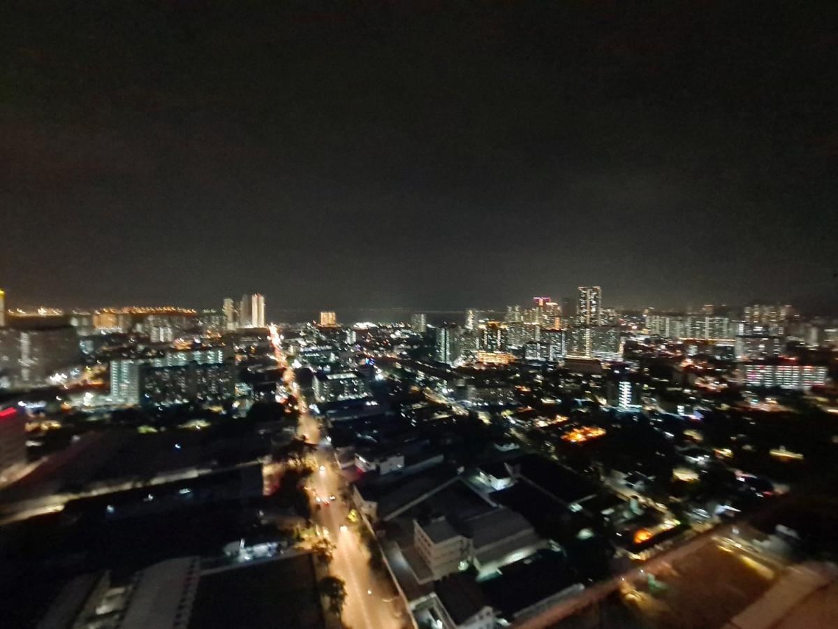 Beacon Executive Suite - Skypool Penang View Τζωρτζ Τάουν Εξωτερικό φωτογραφία