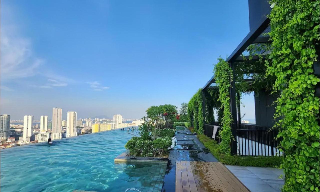 Beacon Executive Suite - Skypool Penang View Τζωρτζ Τάουν Εξωτερικό φωτογραφία