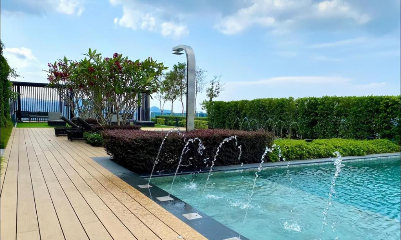 Beacon Executive Suite - Skypool Penang View Τζωρτζ Τάουν Εξωτερικό φωτογραφία