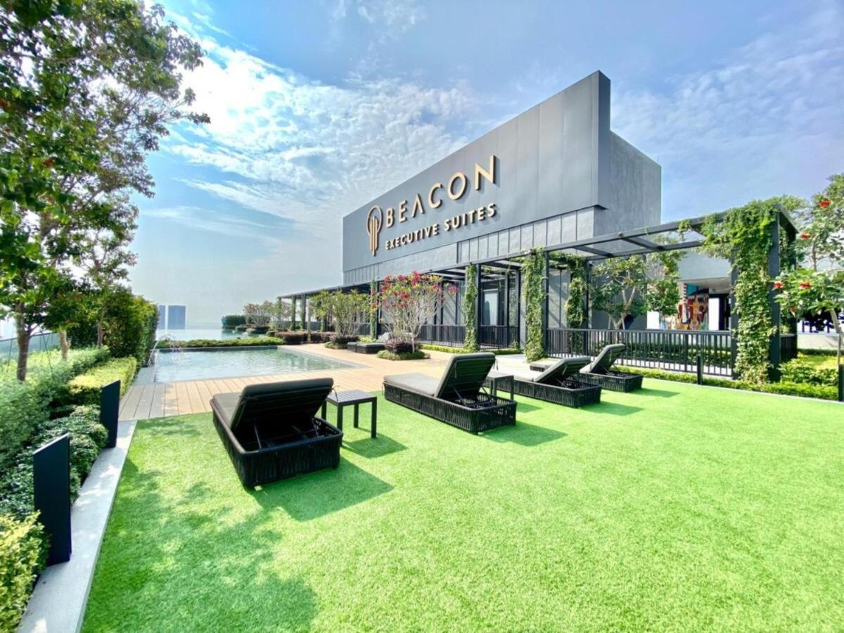 Beacon Executive Suite - Skypool Penang View Τζωρτζ Τάουν Εξωτερικό φωτογραφία