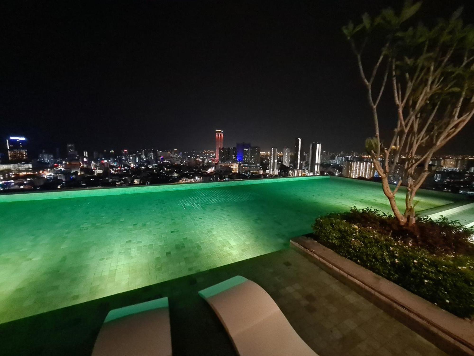 Beacon Executive Suite - Skypool Penang View Τζωρτζ Τάουν Εξωτερικό φωτογραφία